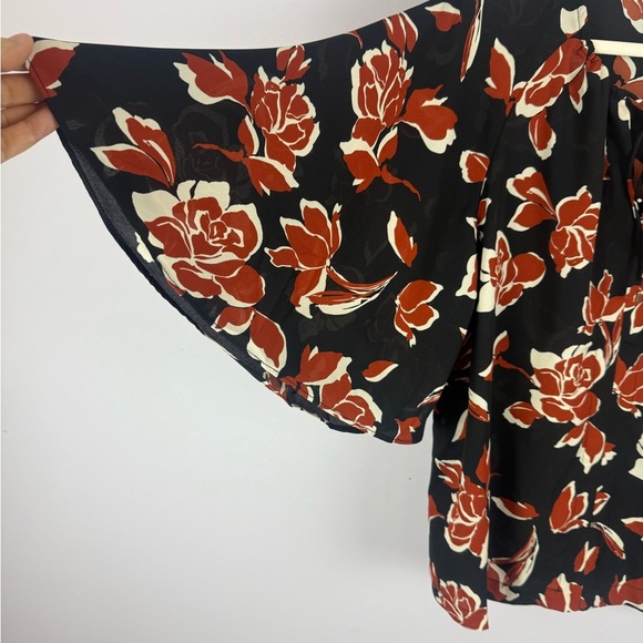 CeCe Floral Black and Orange 3/4 Flare Sleeve Tie Front Blouse - Picture 4 of 10